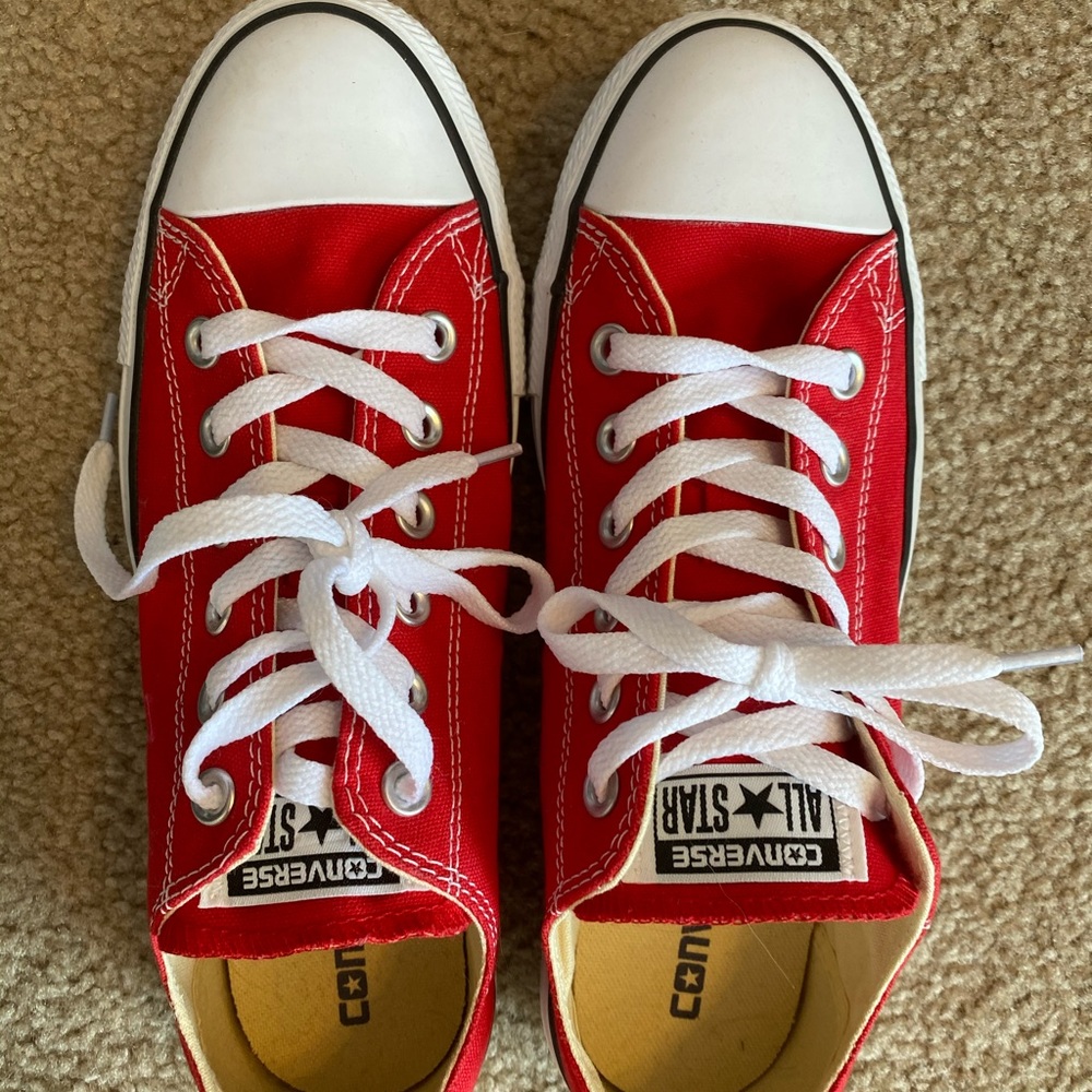 Converse Women’s Chuck Taylor All Star Size 9